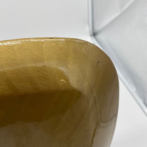 Vintage Japanese Lacquerware Gold Triangle Tray With Bamboo & Butterfly Design - Picture 14 of 14